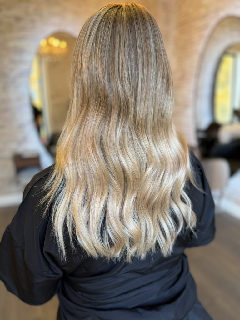 Golden Honey Blonde Coloring Technique at Michael Stark Atelier