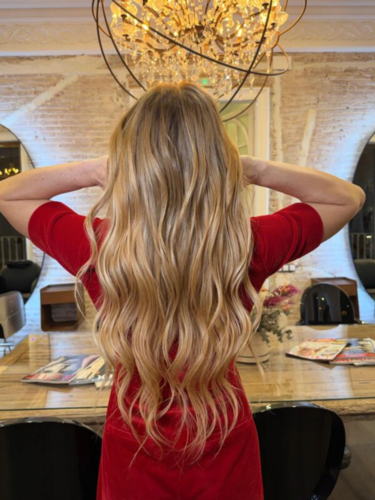 Professional hair extensions Barcelona salon application